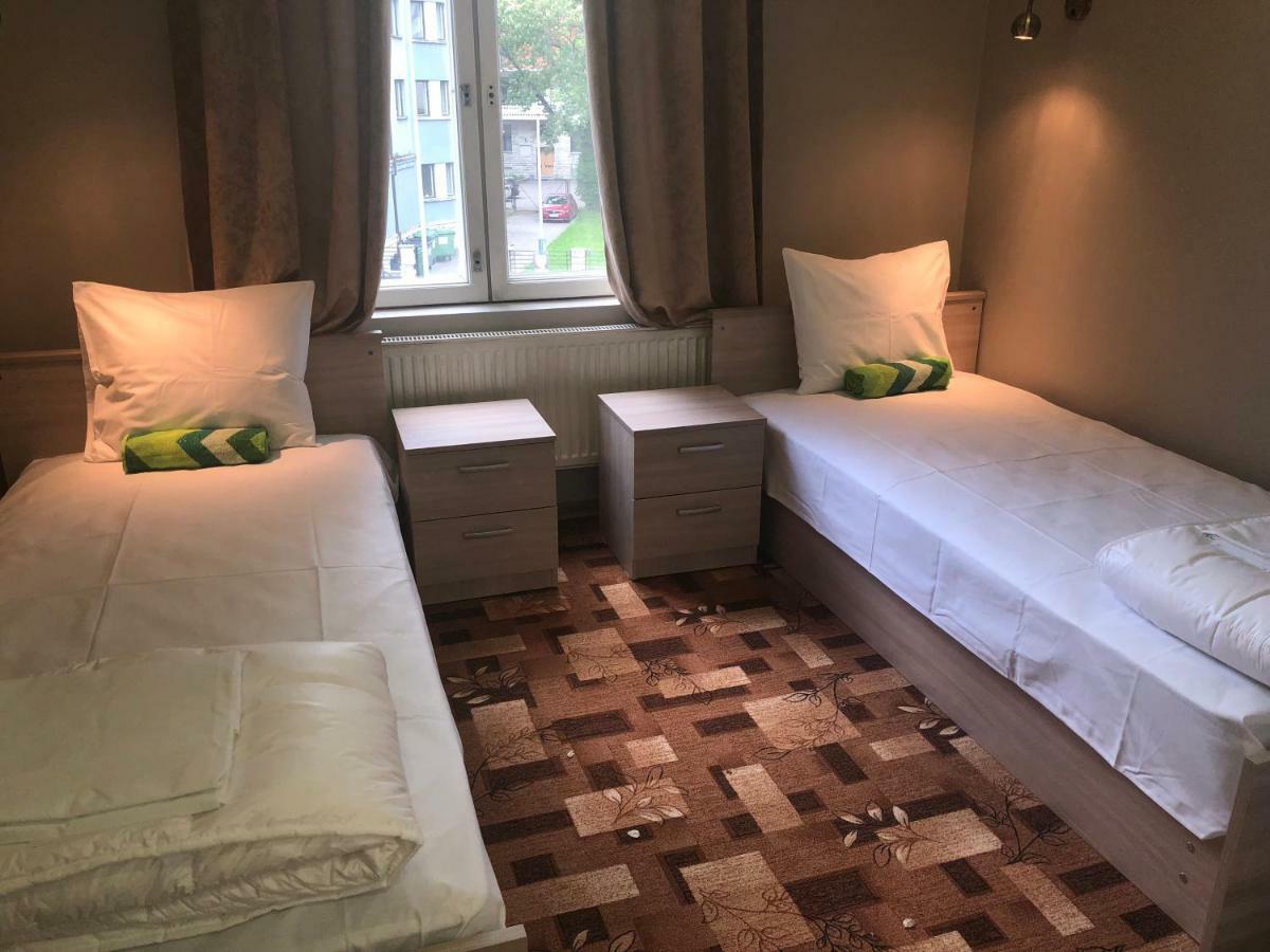 Villa Kadriorg Hostel Tallinn Buitenkant foto