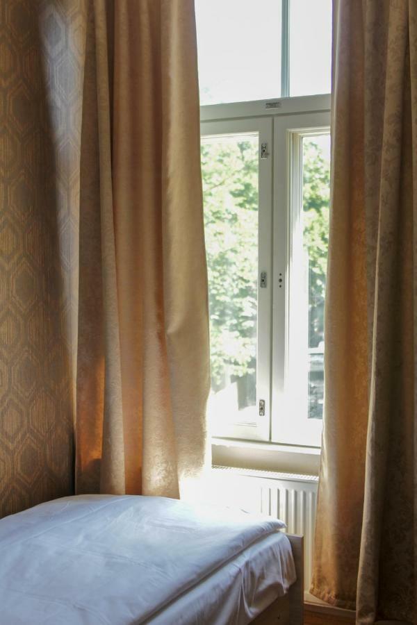 Villa Kadriorg Hostel Tallinn Buitenkant foto