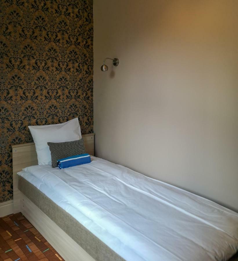 Villa Kadriorg Hostel Tallinn Buitenkant foto