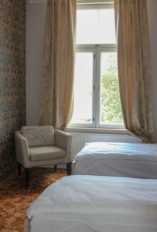 Villa Kadriorg Hostel Tallinn Buitenkant foto