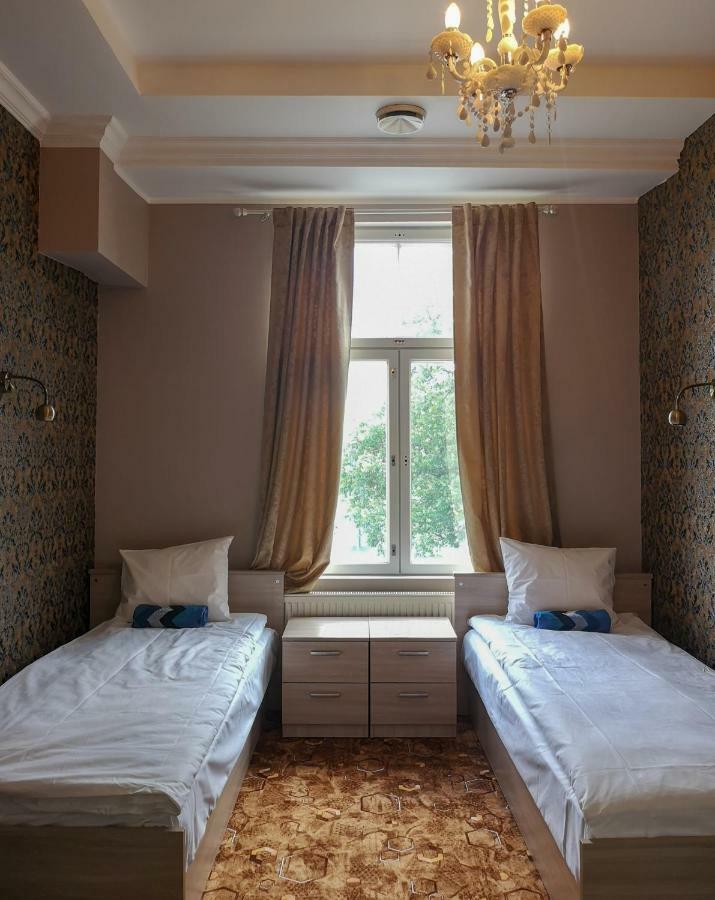 Villa Kadriorg Hostel Tallinn Buitenkant foto